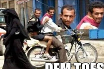 Ảnh cười Facebook: Sức hút của cô gái Hồi giáo