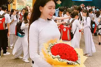 Em út trong nhà có "3 nàng tiên" nổi bật ngày cuối cấp