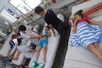 Sốt xuất huyết bùng phát ở TP HCM, nhiều trẻ tử vong