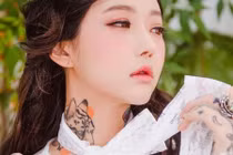 Nhan sắc vạn người mê của cô dâu xăm trổ kín người