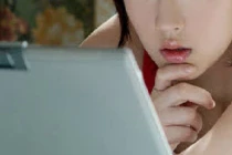 Cô gái bị bắt vì “tin đồn” gây phản ứng trái chiều