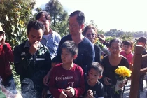 Hàng ngàn người viếng mộ Đại tướng đầu năm