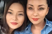 Phát hờn với các bà mẹ trẻ như con gái