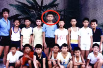 Ảnh thời đi học của gương mặt troll huyền thoại