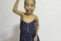 “Đại gia” Trần Sơn gây bão với “Vũ điệu cồng chiêng“