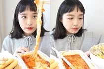 Sức hút của “hot girl ăn ảo” gây sốt mạng Hàn Quốc