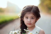 Cô bé Việt là “bản sao” hoàn hảo của Lưu Diệc Phi