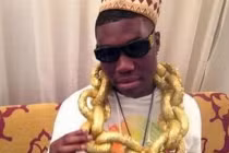 Ảnh cười Facebook: “Đại gia xiềng xích“