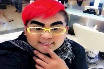 Giới trẻ Thái rộ mốt chụp ảnh với đôi lông mày rậm