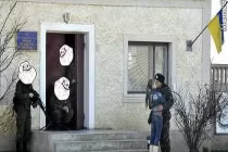 Ảnh cười Facebook: FA đi lính cũng không yên