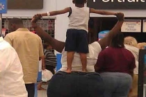 Ảnh cười Facebook: Cái lợi của vòng 3 “khủng“