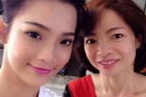 Muôn kiểu thể hiện tình cảm của hot girl Việt với mẹ