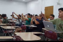 Ảnh cười Facebook: Chép bài thời nay