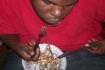 Khoảnh khắc hài hước: Bữa ăn xa xỉ