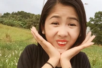 Khoảnh khắc khó đỡ của hot girl chân khoèo Hải Dương