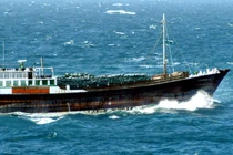 Tàu chiến Triều Tiên bắn cảnh cáo tàu cá Nga