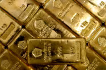 Hải quan sân bay Bangladesh thu giữ 1.000 thoi vàng 