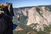 Choáng ngợp, ảnh thể thao mạo hiểm Red Bull 2013