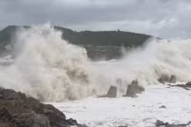 Bão tiếp bão đe dọa Trung Quốc, Việt Nam 