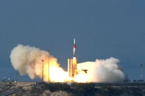 Mỹ-Israel đang “nắn gân” Syria và Nga