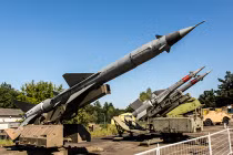 Triều Tiên kiếm tiền bằng… “tân trang vũ khí”?