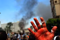 Những hình ảnh về trấn áp đẫm máu ở Cairo 