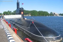 Vì sao Trung Quốc “dại dột” mua tàu ngầm lớp Lada?