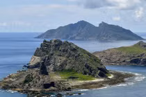 Động cơ nào khiến Nhật quốc hữu hóa 400 hòn đảo?