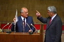 Liên Xô sụp đổ: Bài học cho Trung Quốc