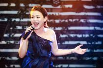 Hải Yến “trả nợ tình xa” sau 10 năm lên sân khấu