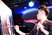 Họa sĩ 9x làm liveshow vẽ tranh đầu tiên tại Việt Nam