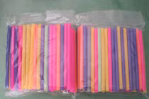 Vô sinh, dậy thì sớm, ung thư vì ống hút độc hại