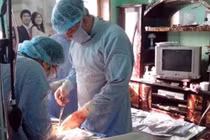 Bộ Y tế biểu dương kíp mổ tại nhà ở Thái Bình
