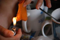 Nghi án thực phẩm "ngậm" cao su... khiến người Việt lo sợ