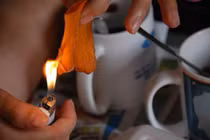 Nghi án thực phẩm "ngậm" cao su... khiến người Việt lo sợ