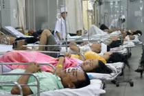 Xếp hàng cấp cứu tại BV Việt Đức dịp 2/9