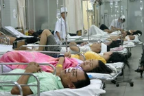 Xếp hàng cấp cứu tại BV Việt Đức dịp 2/9
