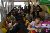 Khi bệnh nhân “nghiện” khám bác sĩ nổi tiếng