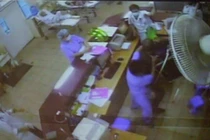 Kẻ hành hung y bác sĩ BV Bạch Mai nghiện ma túy