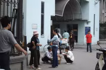 Ra Tết, ô-sin đua nhau “nhảy” việc, trung tâm môi giới “chảnh“