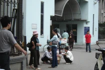 Ra Tết, ô-sin đua nhau “nhảy” việc, trung tâm môi giới “chảnh“