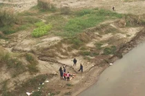 Vụ phát hiện thi thể 2 cha con: Xác định danh tính nạn nhân