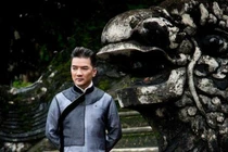 Đàm Vĩnh Hưng làm sai biết lỗi... có nên xử theo pháp luật nữa không?