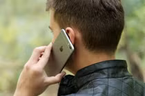 Tình cũ xông vào phá đám cưới, mẹ chồng tát tôi sấp mặt, chửi "đồ lừa đảo"