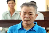 Đâm hàng xóm tử vong vì nghi vợ ngoại tình 