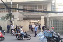 Cảnh tượng ở trụ sở Bộ GD-ĐT sau tin Thứ trưởng Lê Hải An qua đời, ngã từ tầng cao