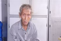 Lào Cai: Bố dượng dùng gậy đánh chết con riêng của vợ 