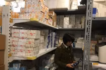 Thu giữ lô thuốc lậu trị giá hàng tỷ đồng