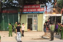 Bị cầm đồ đòi tiền, thanh niên về xách dao đến đâm chém chủ nợ