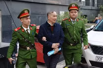 Xét xử AVG: Cựu chủ tịch MobiFone Lê Nam Trà khai nhận 2 triệu USD từ hai thùng carton